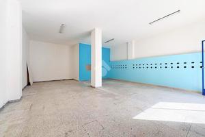 NEGOZIO A SAN SEVERO