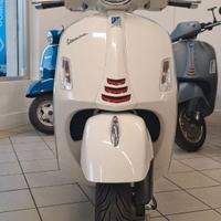VESPA GTS SUPER 300 HPE