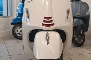 VESPA GTS SUPER 300 HPE