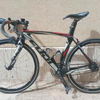 Bici da corsa in carbonio 