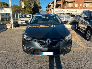 Renault Megane Mégane Sporter dCi 8V 110 CV EDC En