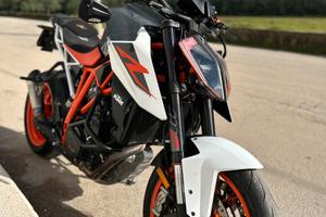 Ktm superduke 1290 r