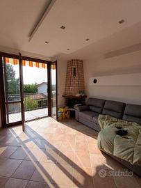Appartamento di 85 m² con 3 locali e box auto a Ca