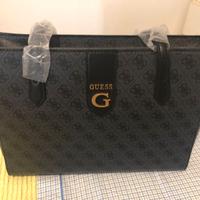 Borsa e Portafoglio Guess