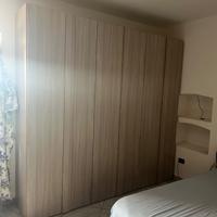 arredamento composto di :