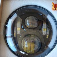 Faro moto a led con frecce integrate universale