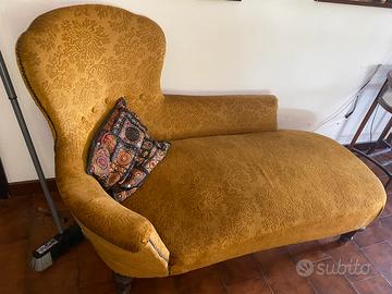 Divano Agrippina vintage