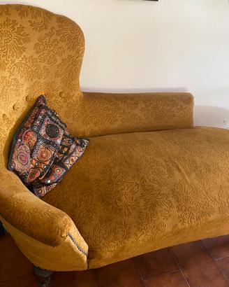 Divano Agrippina vintage