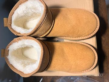 UGG AUSTRALIA