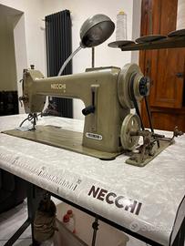 Macchina da cucire Necchi 600/100