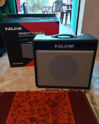 amplificatore per chitarra elettrica 