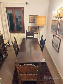 Tavolo fratina in legno e 4 sedie intagliate