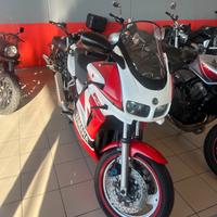 Yamaha FZS 600 Fazer