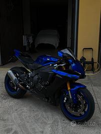 Yamaha R1 2019