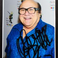 Danny de Vito, Autografo Originale - LOA