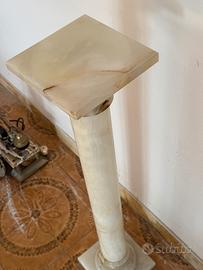 Colonna in marmo