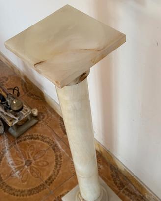 Colonna in marmo