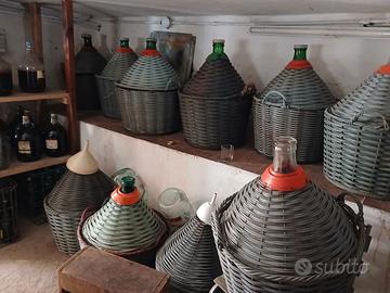 damigiane, torchio, pigiatrice
