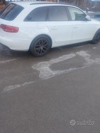 Audi A4 s line