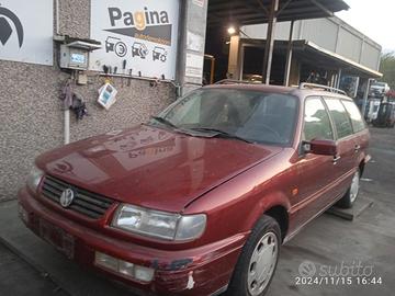 VOLKSWAGEN PASSAT 1.8 B 1994 ADZ PER RICAMBI