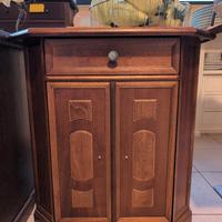 coppia di mobili Arte povera con cassetto e anta 