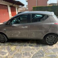 Lancia, nuova Ypsilon - My hybrid gold - 2022