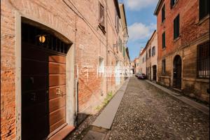 BILOCALE PRIMO PIANO