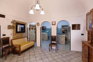 Casa indipendente di 177 m² con più di 5 locali a 