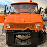 Mercedes unimog 406