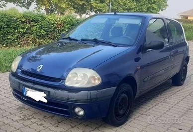 Renault Clio II serie