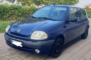 Renault Clio II serie