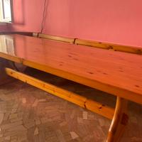 Tavolo in legno