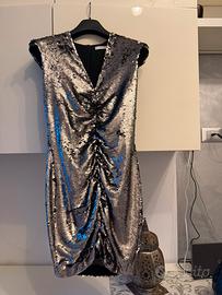 Meraviglioso abito in paillettes, mango