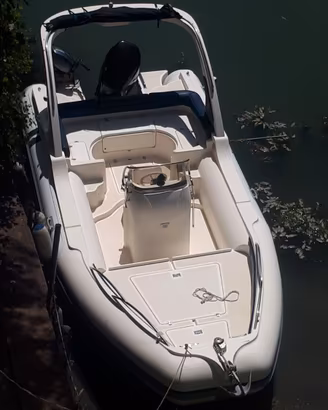 gommone Revenger 24