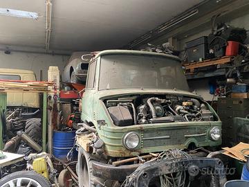 In blocco 2 automezzi unimog mercedes