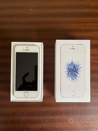 iPhone SE 2016 - argento 16 GB