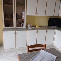 mobili da cucina e stanza da letto 