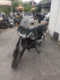 Moto Guzzi V85 Strada