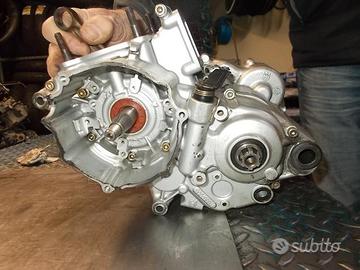 Husqvarna 125 05 : basamento testa cdi albero