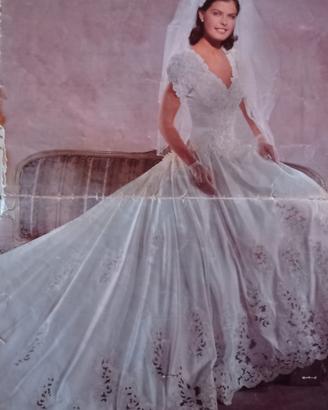 Vestito da sposa taglia M completo di accessori 