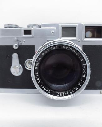 Fotocamera Ernst Leitz Wetzlar Leica M 3 con lente