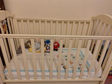 Lettino con sponde e cassettiera 