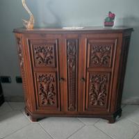 mobile antico in legno intarsiato 