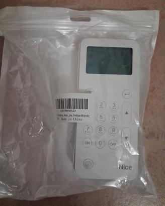 Tastira LCD e confezione chiavi tag allarme nice