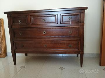 comò stile Luigi XVI