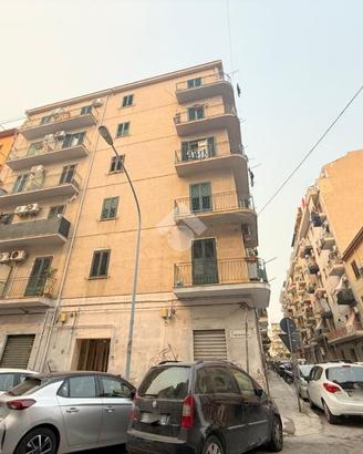 3 LOCALI A PALERMO