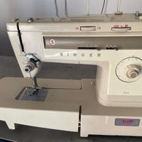 Macchina da cucire antica