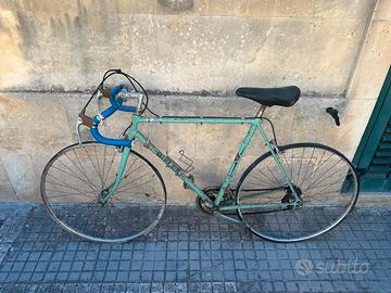 Bicicletta bianchi