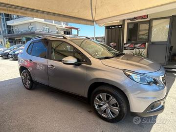 Peugeot 2008 BlueHDi 100 S&S Allure