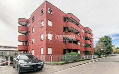 Trilocale da ristrutturare con box